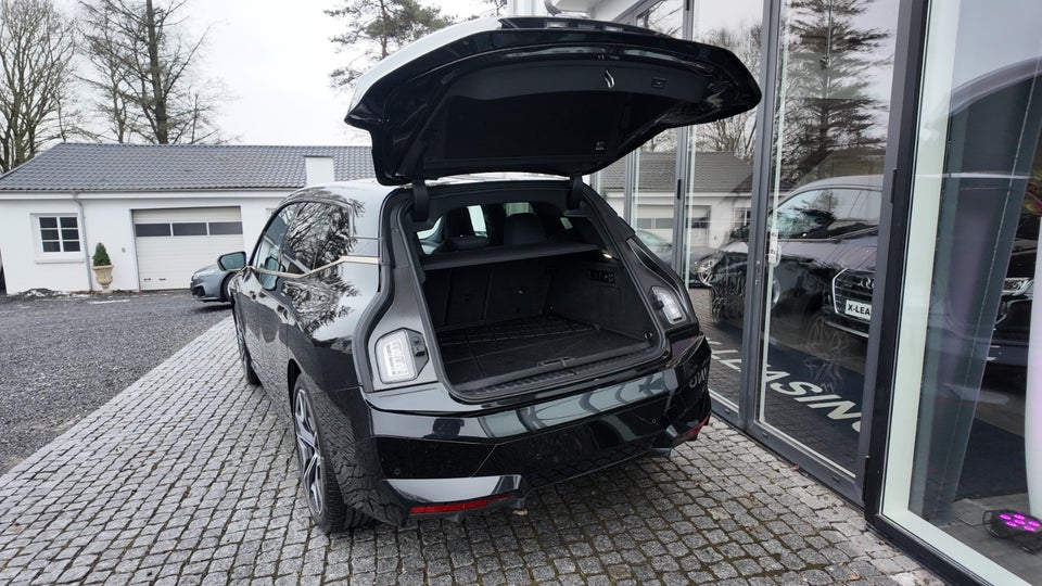 BMW iX xDrive50 Supercharged Sport 5d