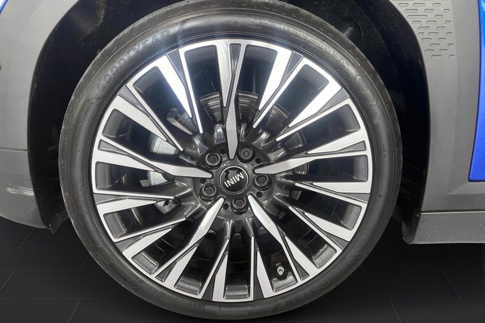 MINI Aceman E Favoured Trim M 5d