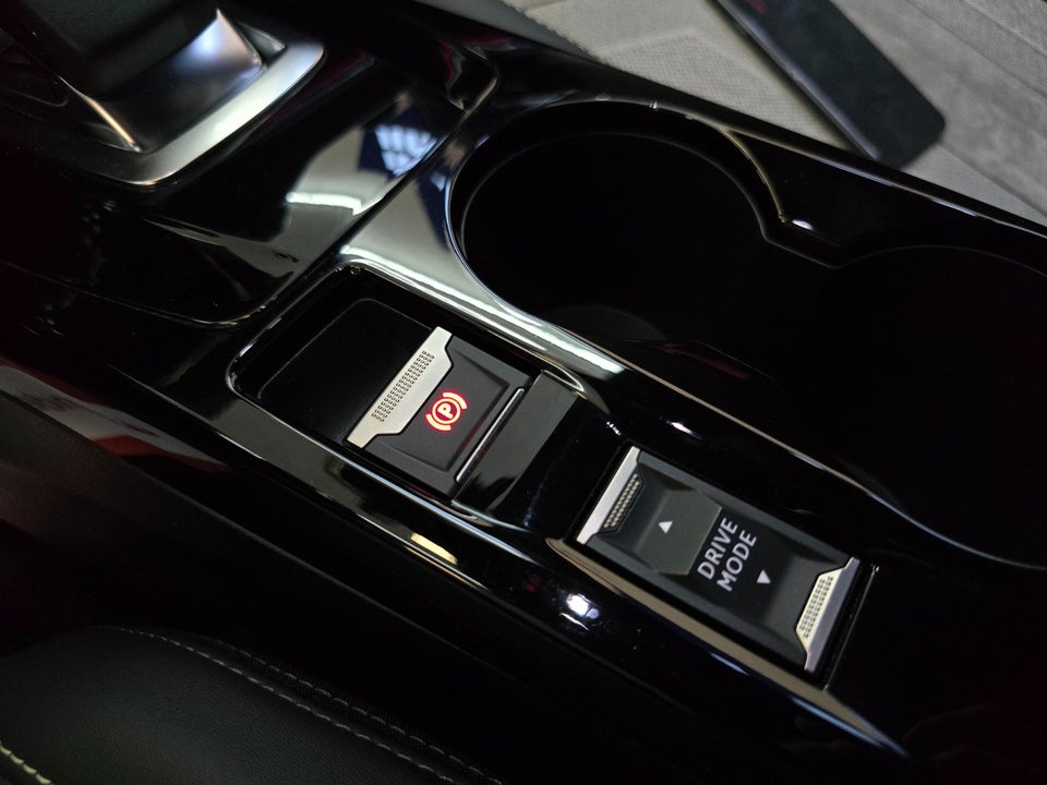 Peugeot e-208 50 GT 5d