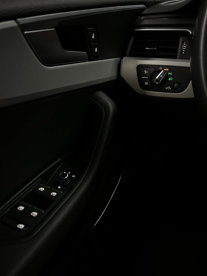 Audi A4 40 TDi Avant S-tr. 5d