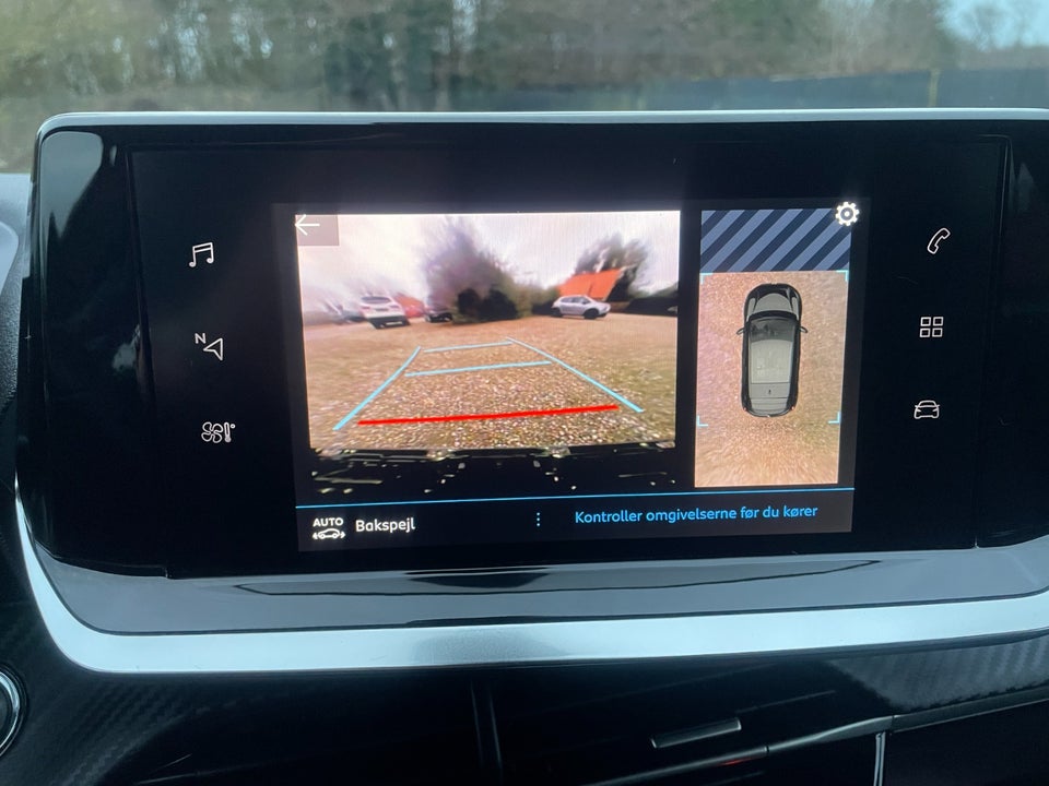 Peugeot 208 1,2 PureTech 100 Allure 5d