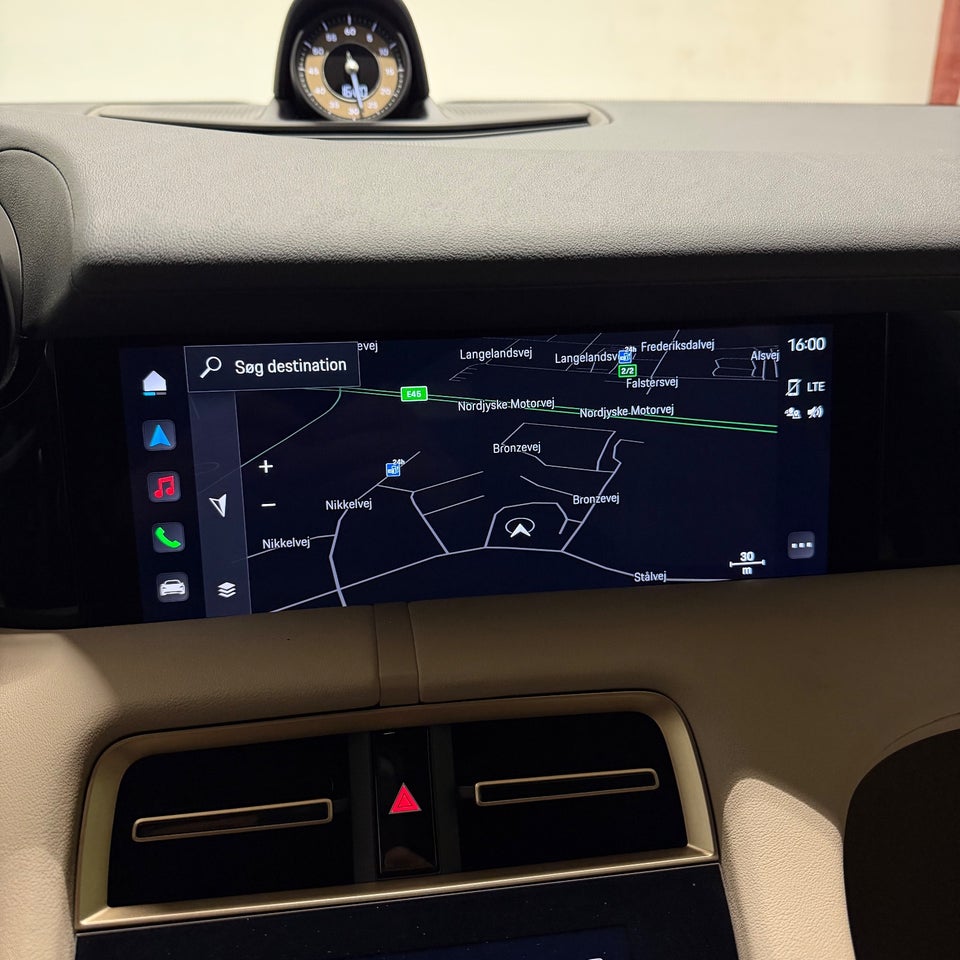 Porsche Taycan Performance+ Sport Turismo 5d