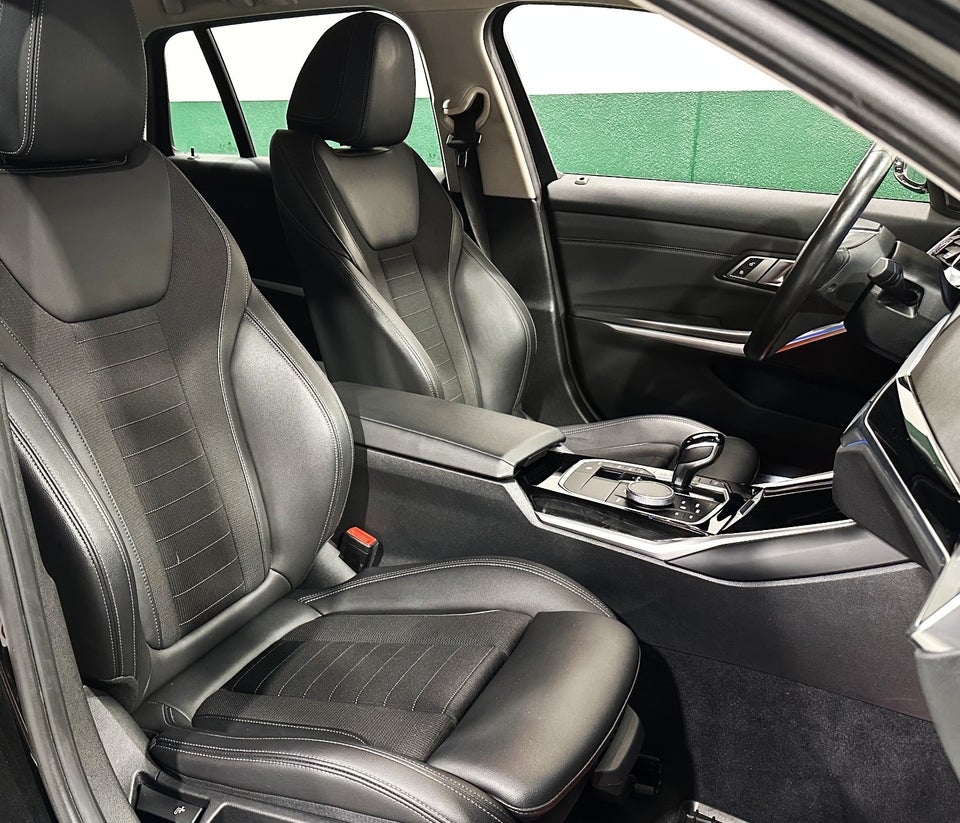 BMW 330e 2,0 Touring Sport Line aut. 5d
