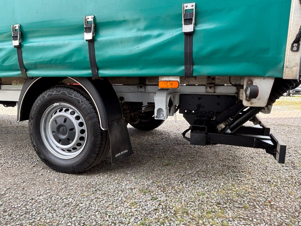 Mercedes Sprinter 319 3,0 CDi A3 Chassis aut. RWD 2d