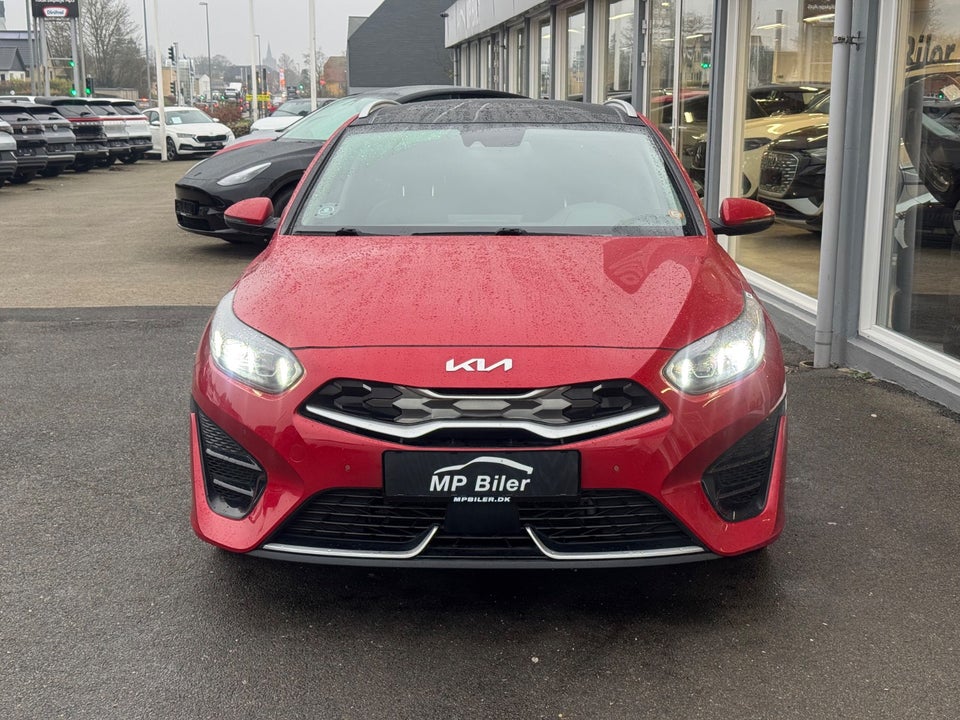 Kia Ceed 1,6 PHEV Upgrade Premium SW DCT 5d