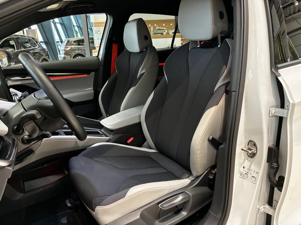 Skoda Elroq 60 iV Lodge 5d