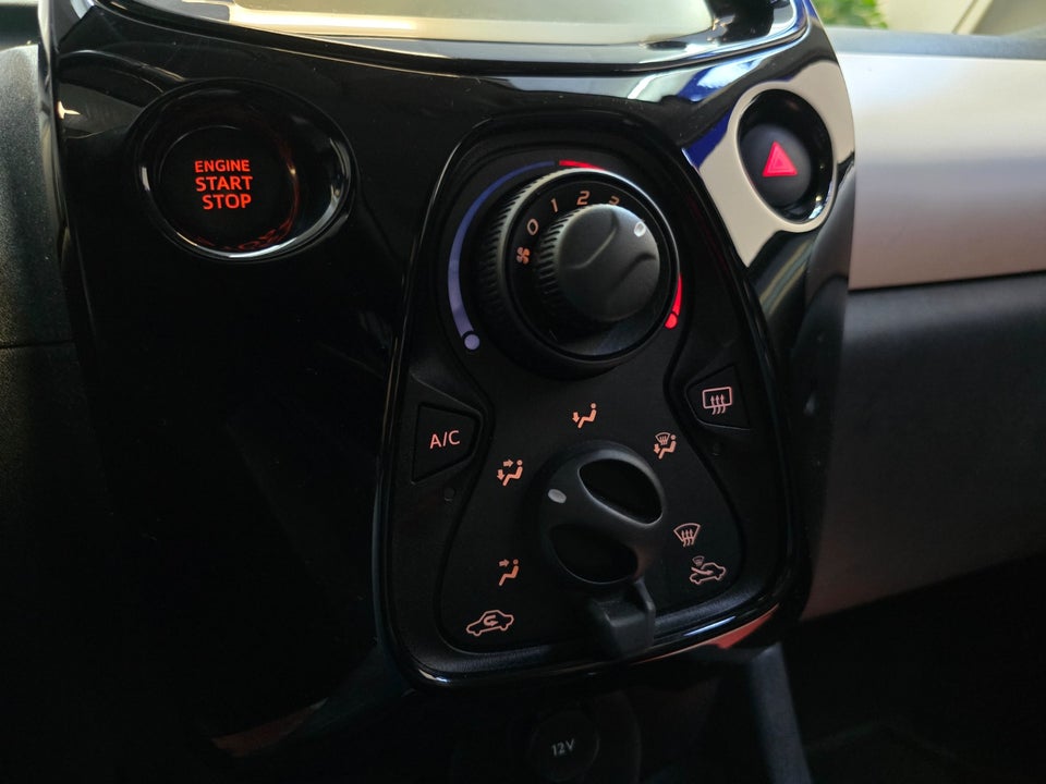 Peugeot 108 1,0 e-VTi 69 Griffe 5d