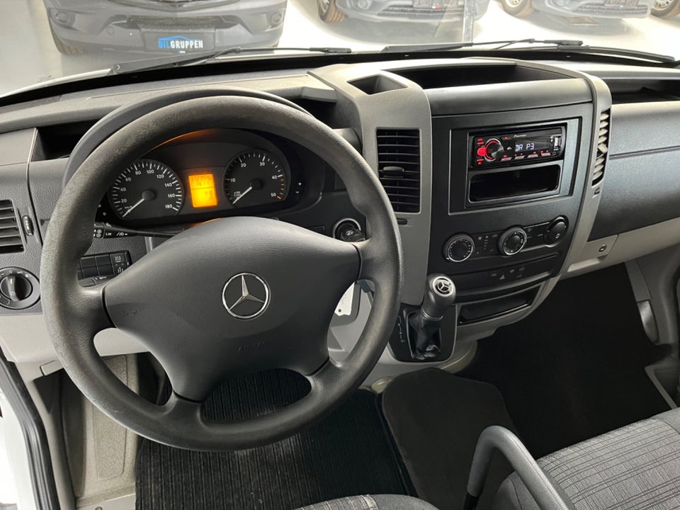 Mercedes Sprinter 216 2,2 CDi R2 Kassevogn aut.