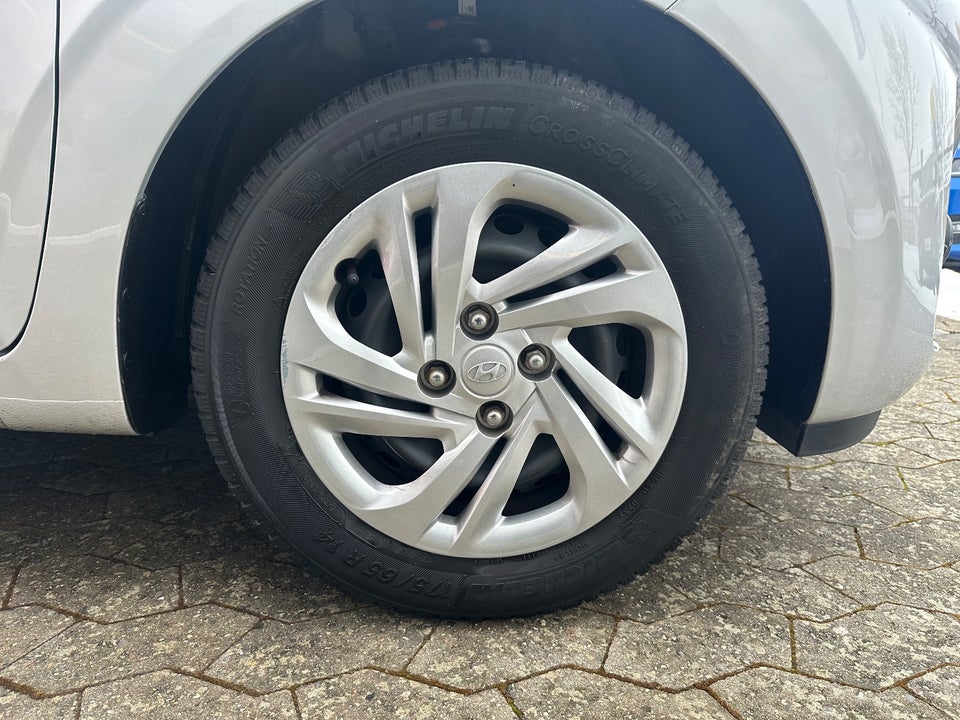 Hyundai i10 1,0 MPi Advanced 5d