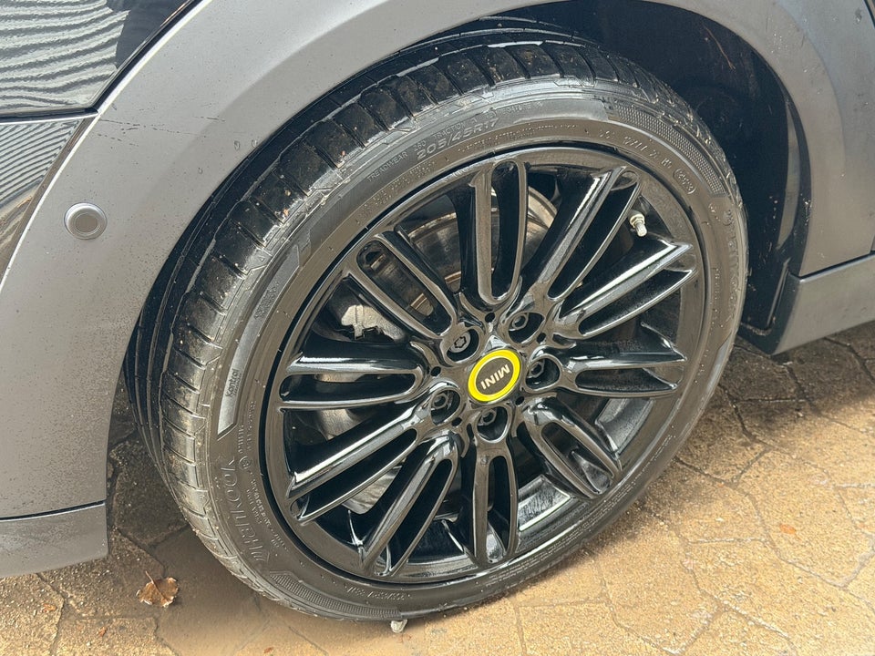 MINI Cooper SE Maximise 3d