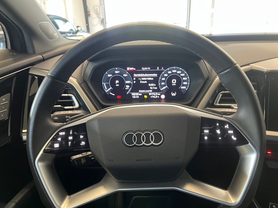 Audi Q4 e-tron 40 Advanced 5d