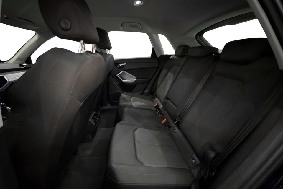 Audi Q3 35 TFSi Advanced S-tr. 5d