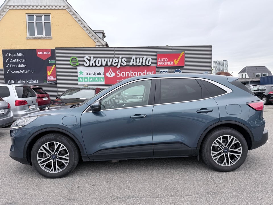 Ford Kuga 2,5 PHEV Titanium X CVT 5d