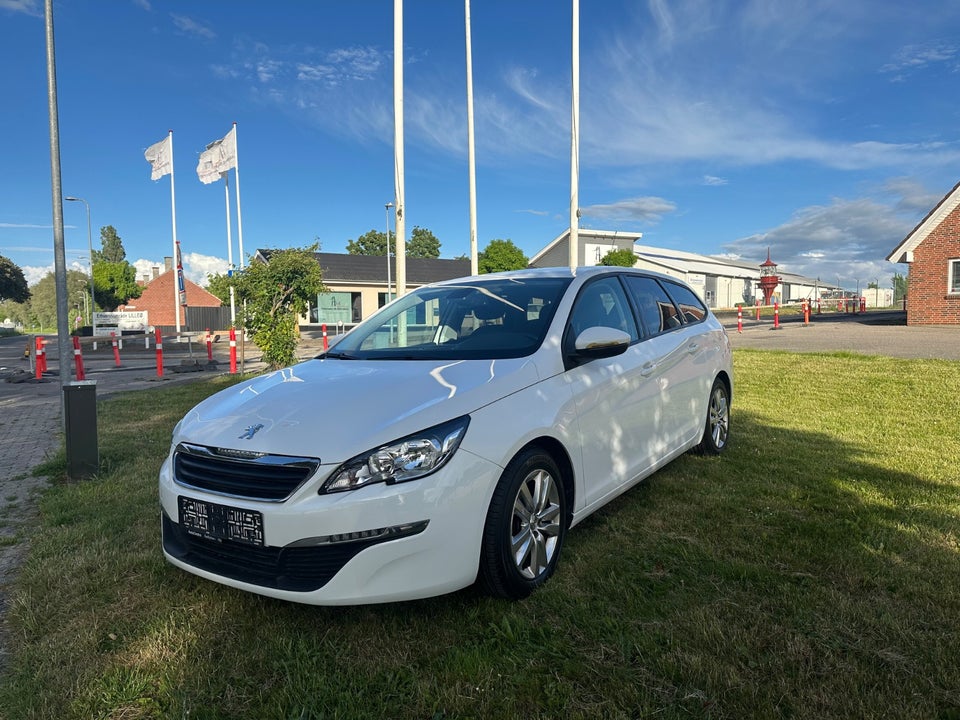 Peugeot 308 1,6 BlueHDi 120 Allure 5d