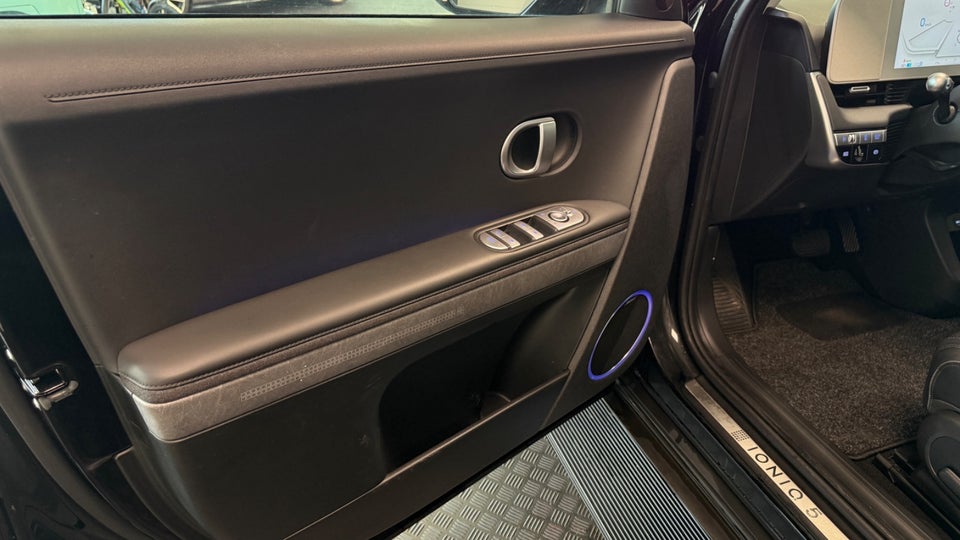 Hyundai Ioniq 5 73 Uniq 5d