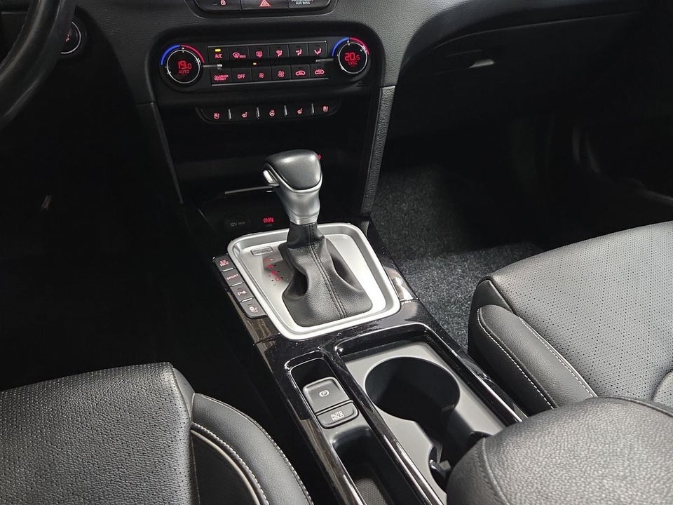 Kia XCeed 1,6 PHEV Upgrade DCT 5d