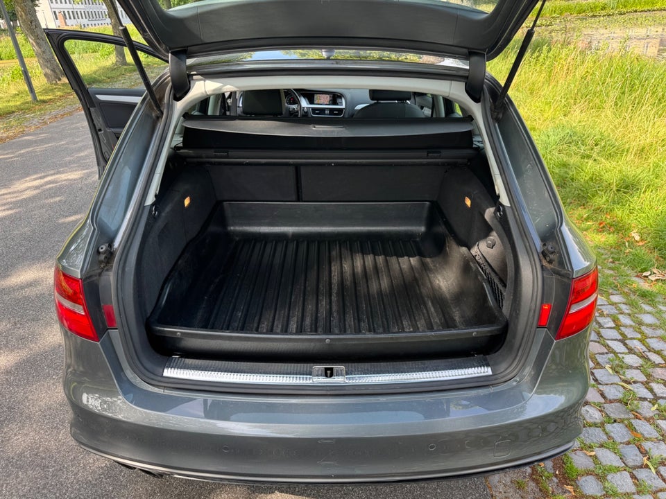 Audi A4 1,8 TFSi 120 S-line Avant 5d