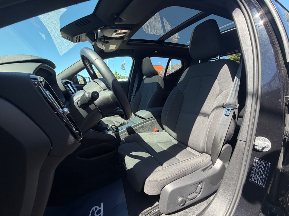 Volvo EX40 Extended Range Ultra Black Edition 5d