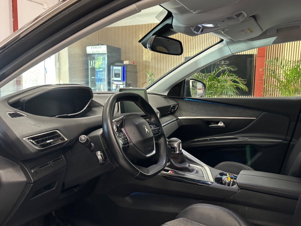 Peugeot 3008 1,6 BlueHDi 120 Allure 5d