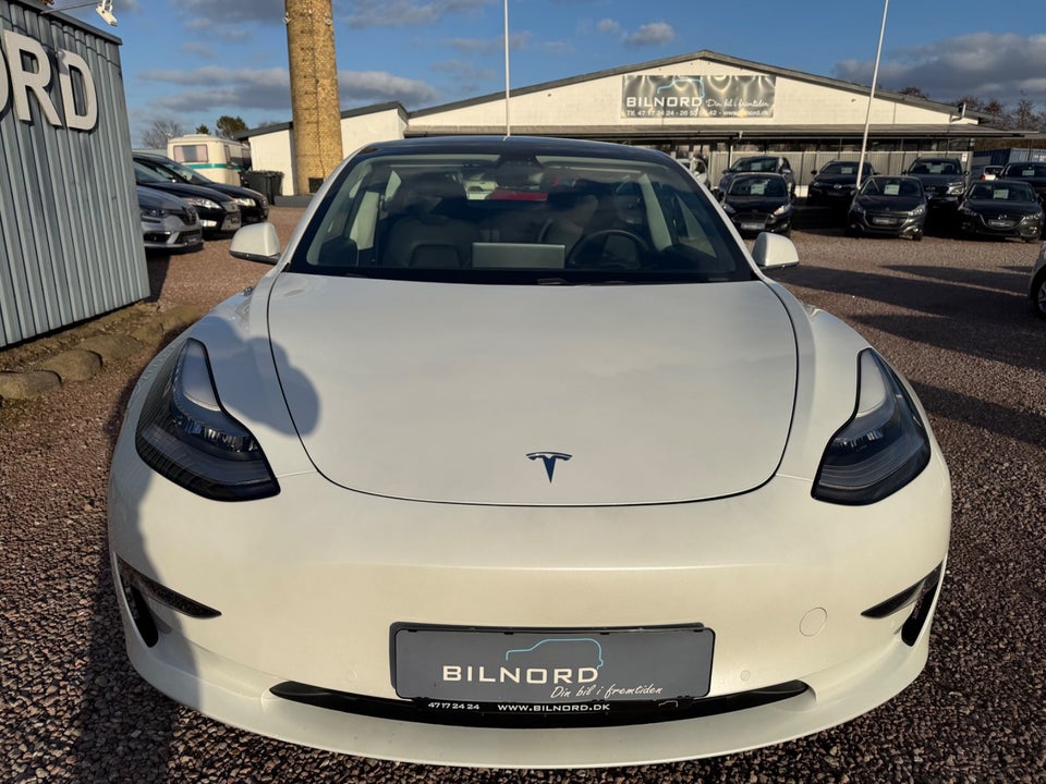 Tesla Model 3 Long Range AWD 4d