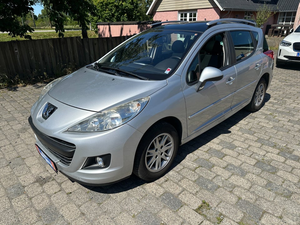 Peugeot 207 1,6 VTi Premium SW 5d