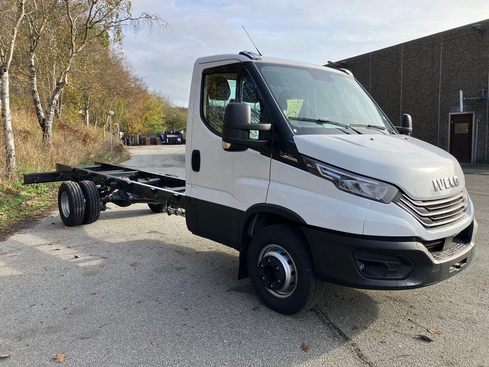 Iveco Daily 3,0 70C21H 4350mm Chassis AG8