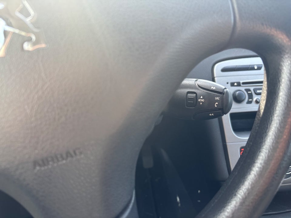 Peugeot 308 1,6 HDi 109 Comfort+ stc. 5d
