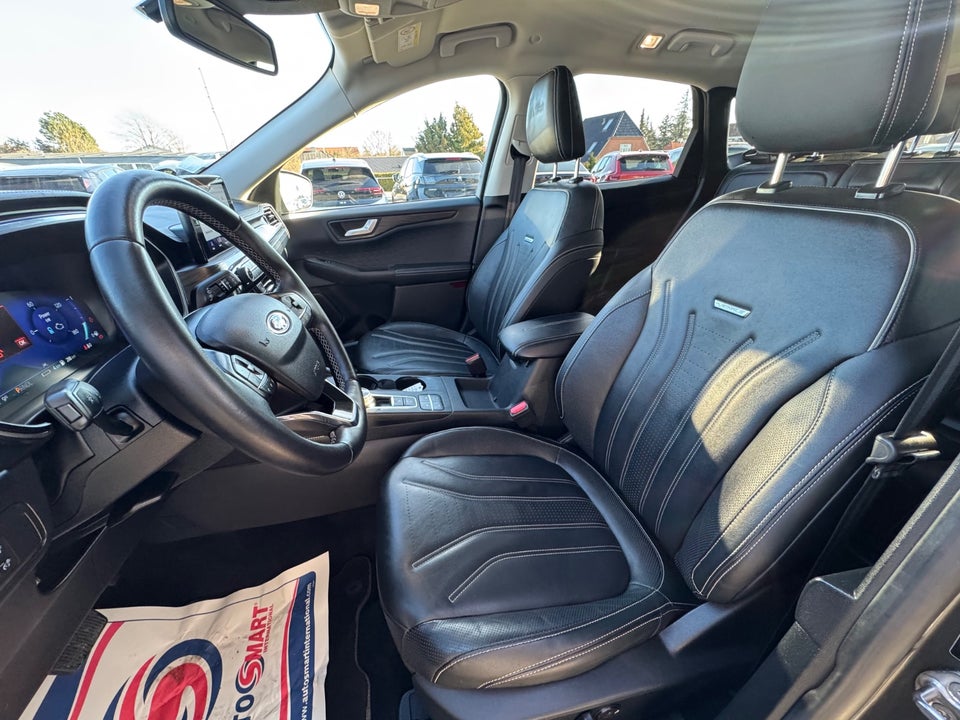 Ford Kuga 2,5 PHEV Vignale CVT 5d