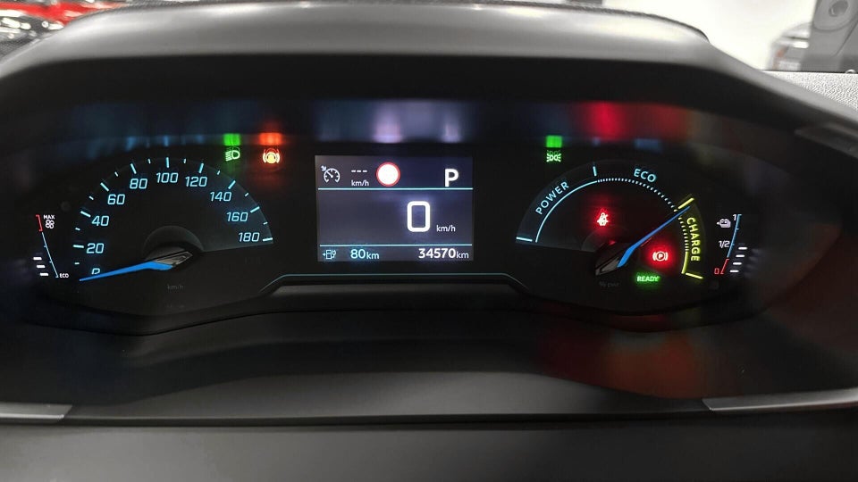 Peugeot e-208 50 Active 5d