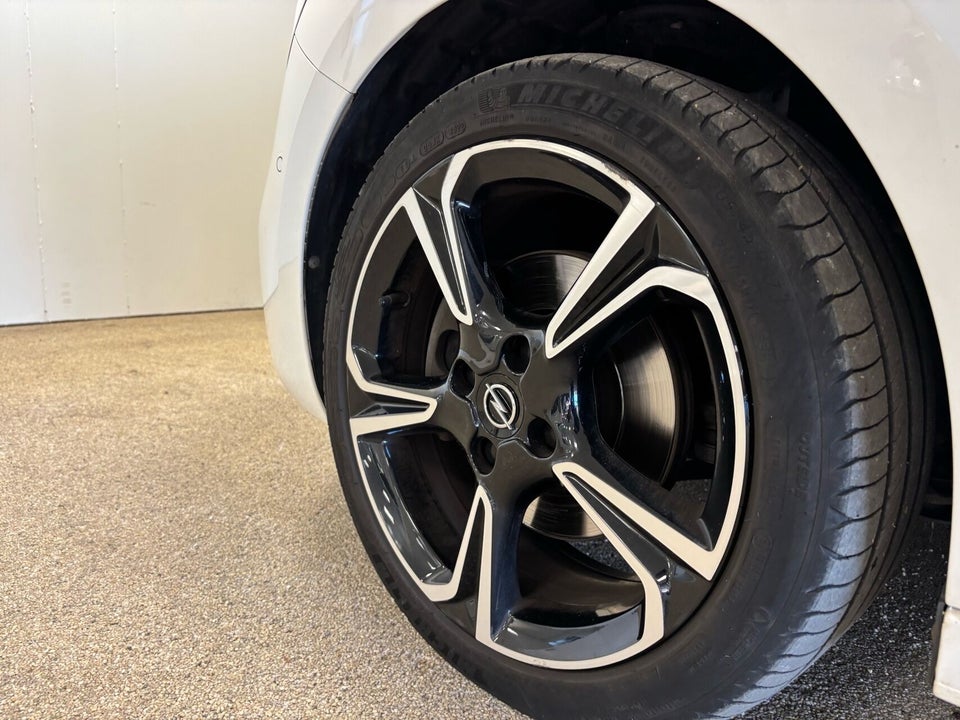 Opel Corsa 1,2 T 100 Sport 5d