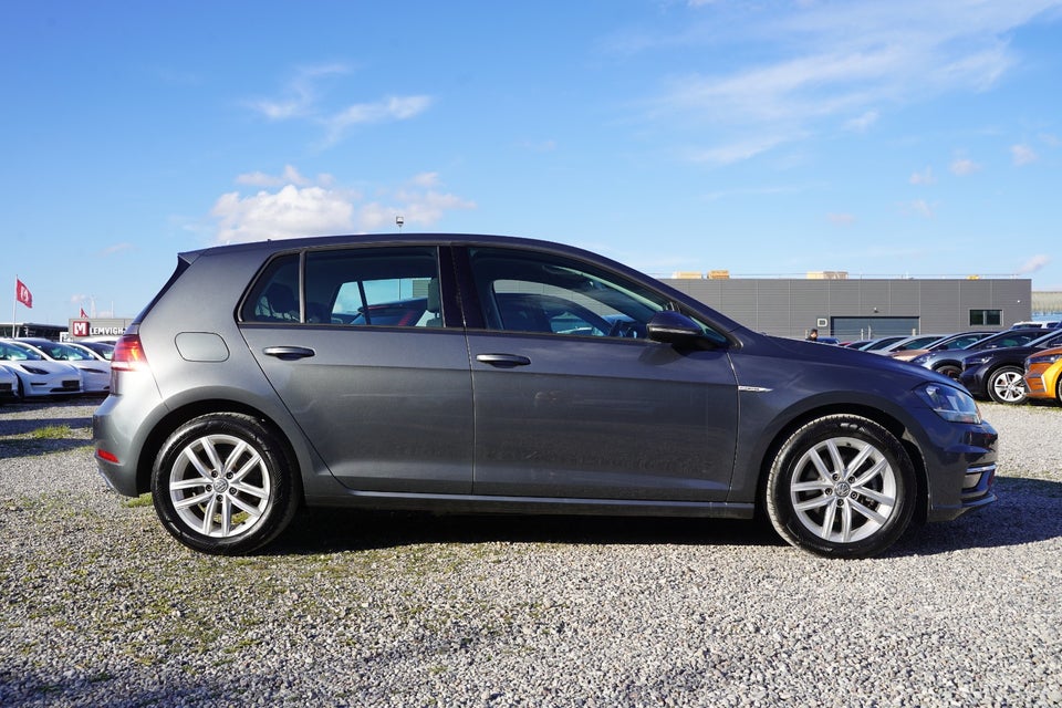 VW Golf VII 1,5 TSi 130 Comfortline DSG 5d