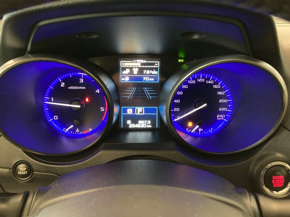 Subaru Outback 2,0 D Summit CVT AWD 5d