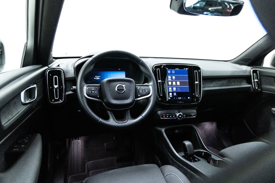 Volvo EX40 Extended Range Plus 5d