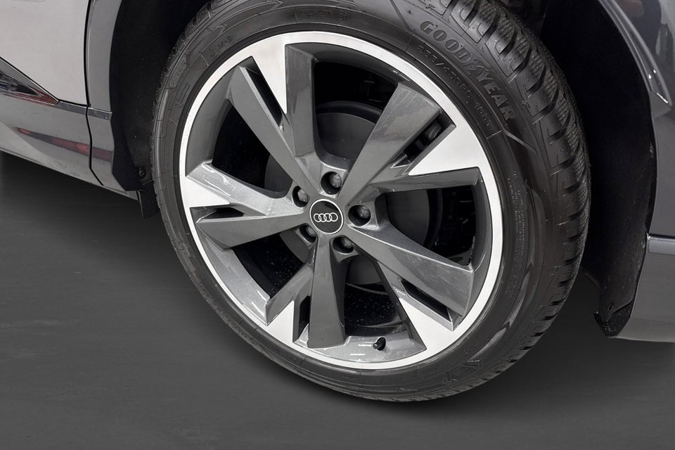 Audi Q4 e-tron 45 S-line Edition 5d