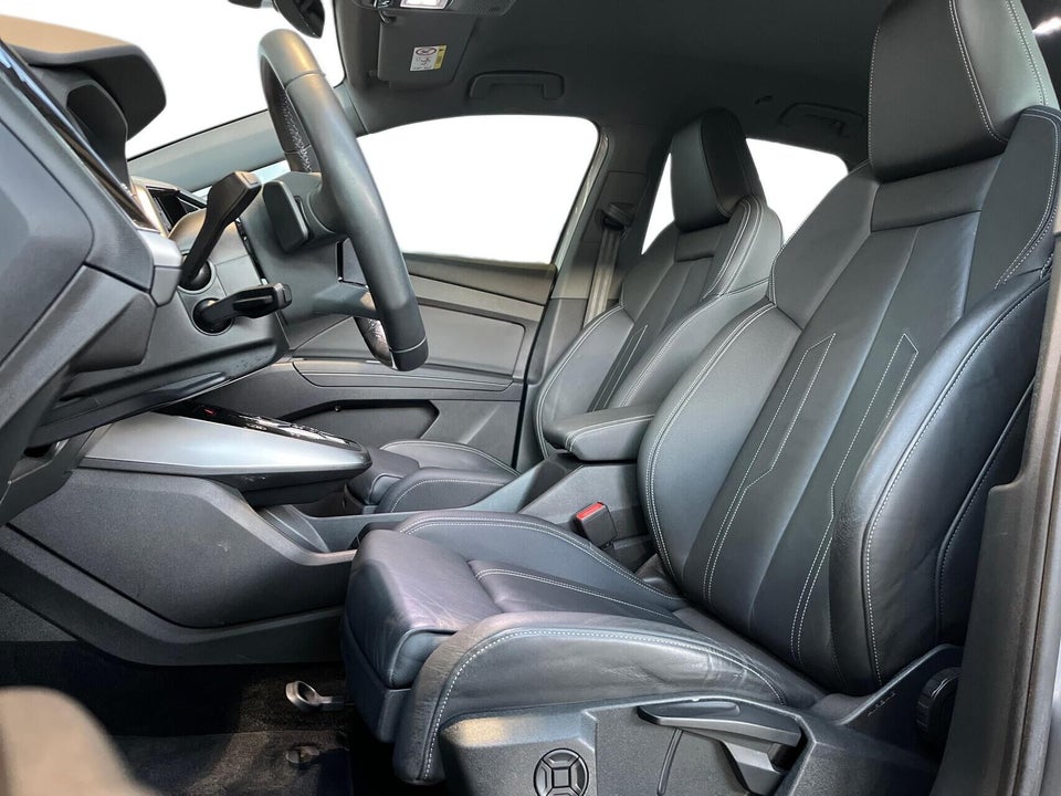 Audi Q4 e-tron 40  5d