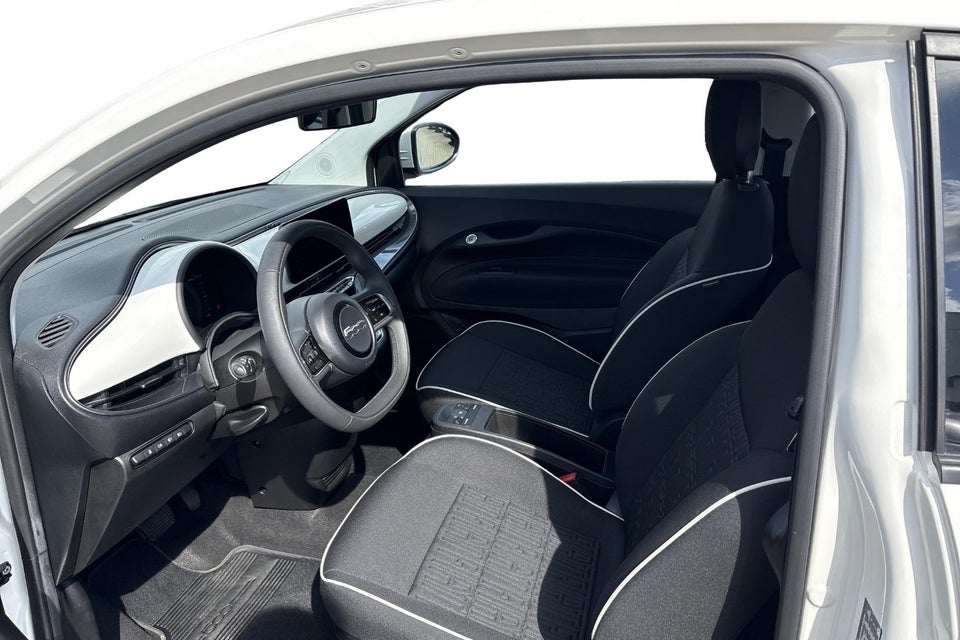 Fiat 500e 42 Icon 3d