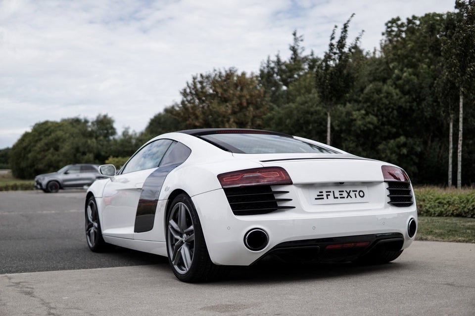 Audi R8 4,2 FSi Coupé quattro S-tr. 2d