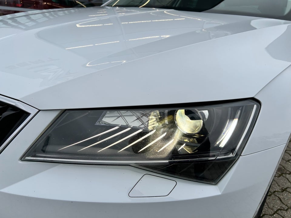 Skoda Superb 1,4 TSi 150 Business Edition Combi DSG 5d