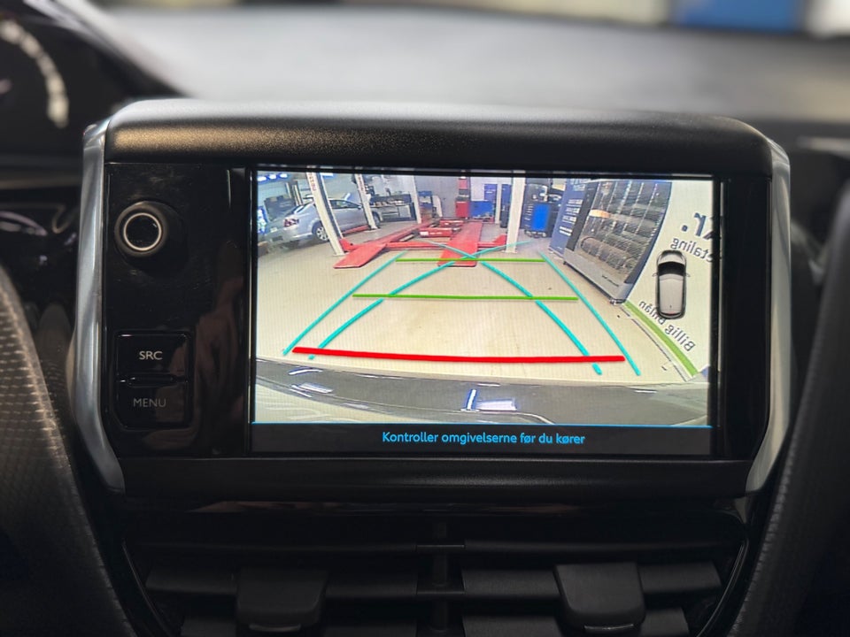 Peugeot 208 1,5 BlueHDi 100 Infinity Sky 5d