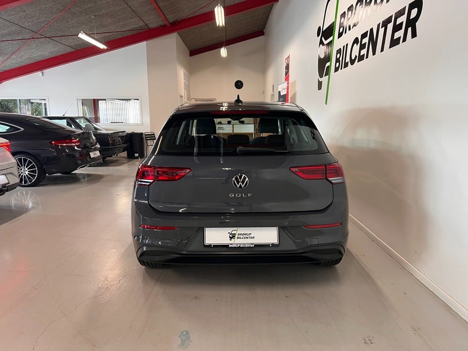 VW Golf VIII 1,5 TSi 130 Life 5d