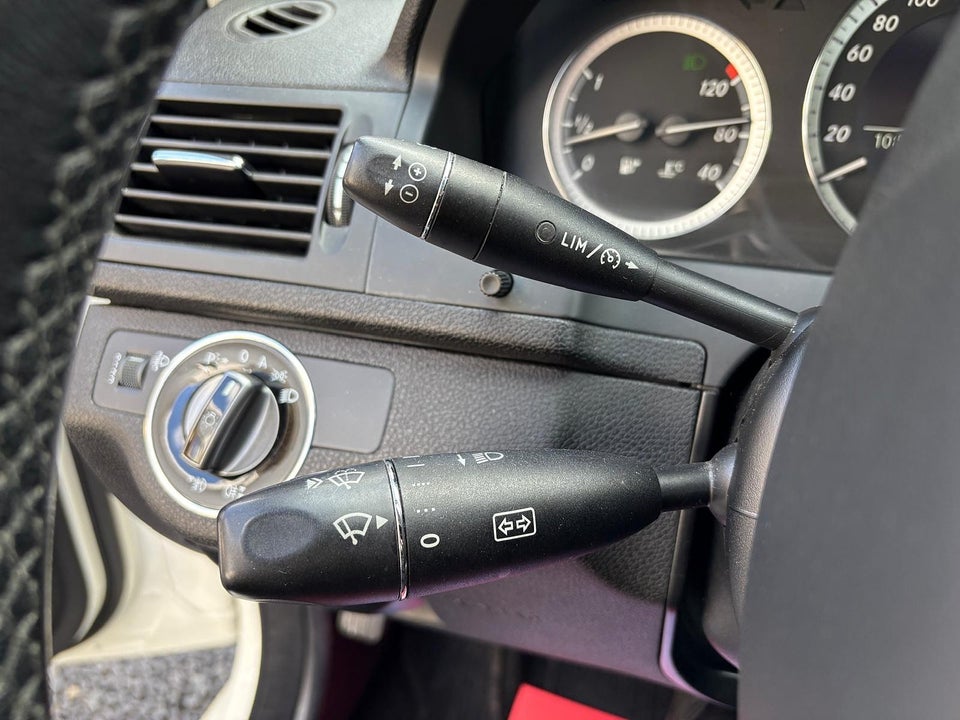 Mercedes C180 1,8 CGi aut. BE 4d
