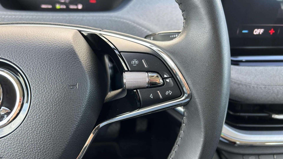 Skoda Enyaq 60 iV Loft 5d