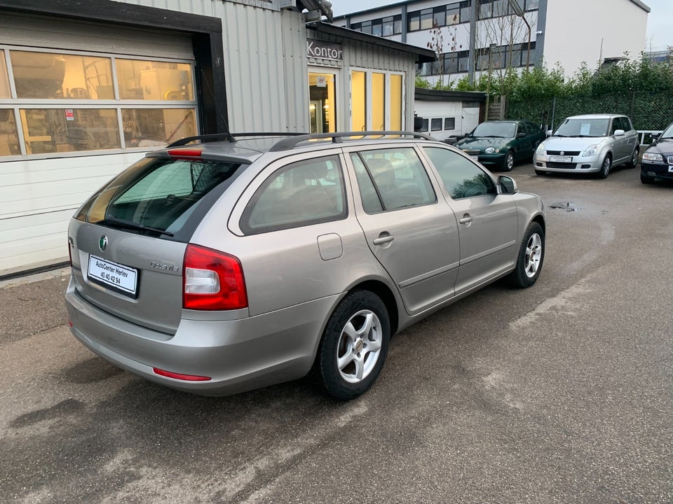 Skoda Octavia 1,4 TSi 122 Ambiente Combi 5d