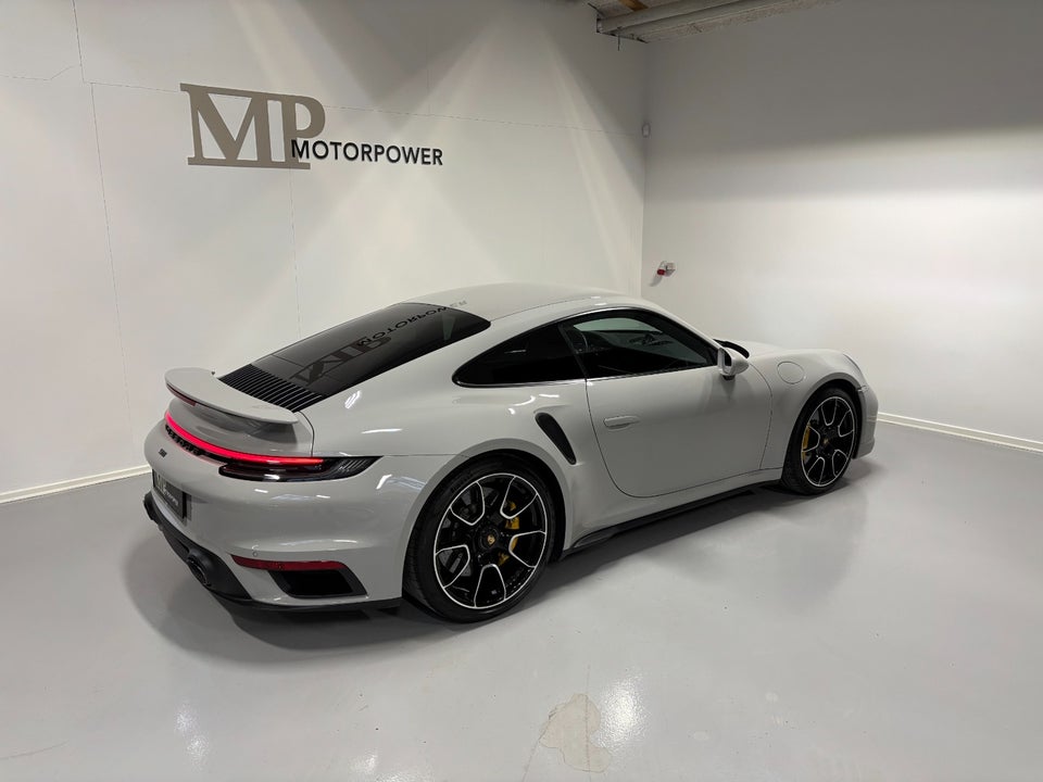 Porsche 911 Turbo S 3,8 Coupé PDK 2d