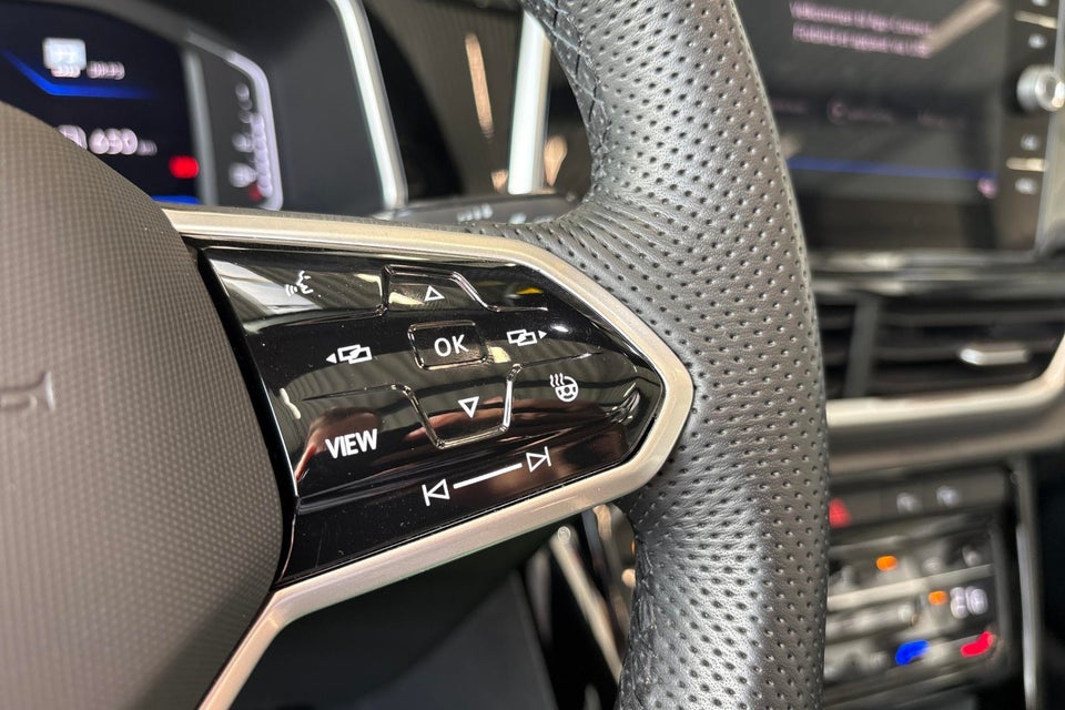 VW T-Roc 1,5 TSi 150 R-line Cabriolet DSG 2d