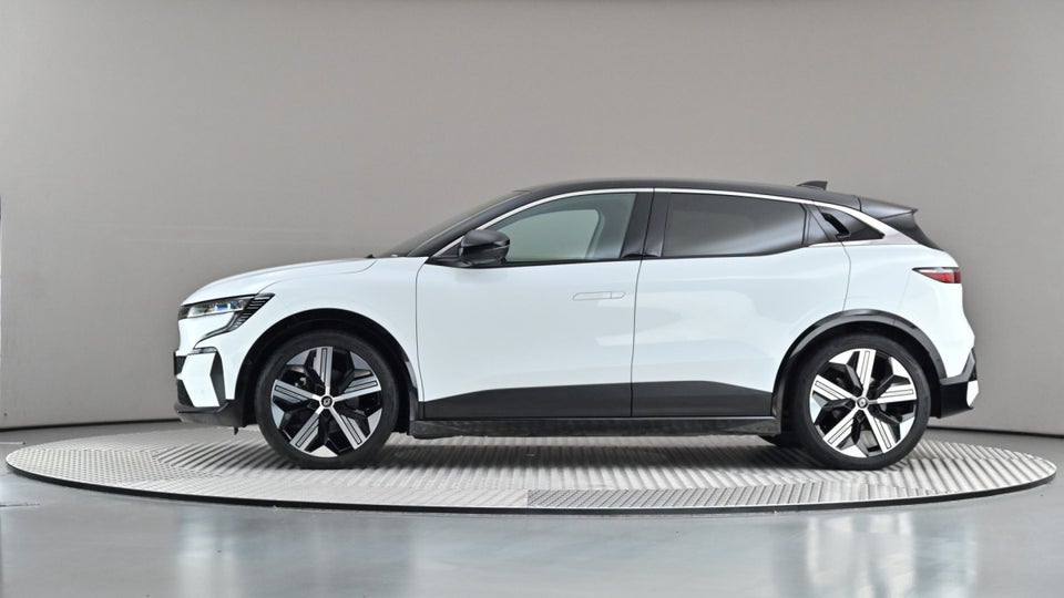 Renault Megane E-Tech 60 Iconic 5d