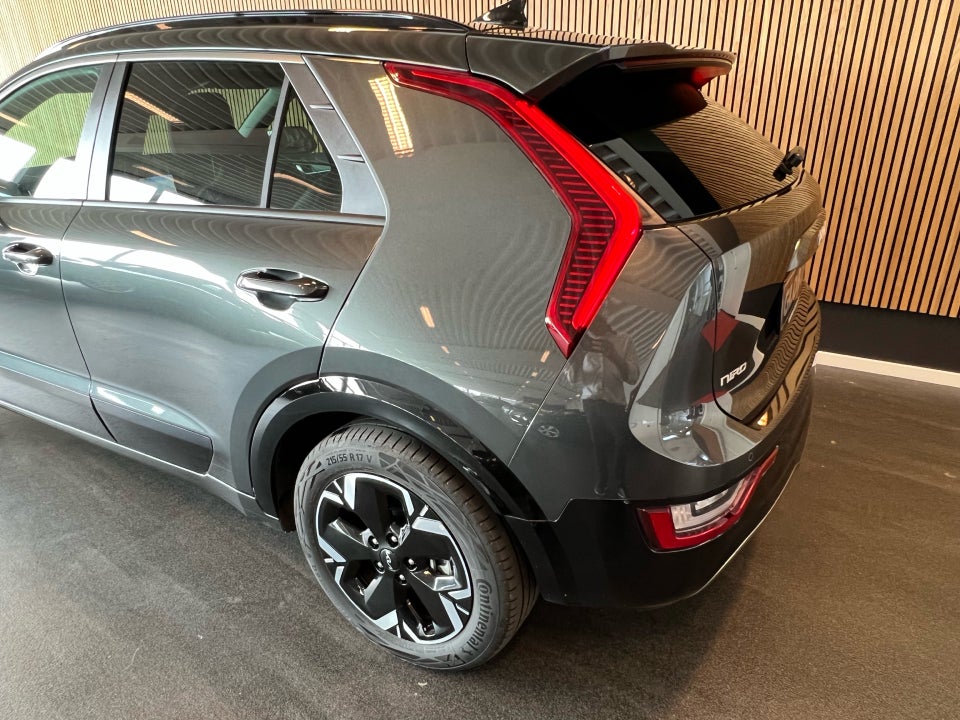 Kia Niro 64 EV Upgrade 5d