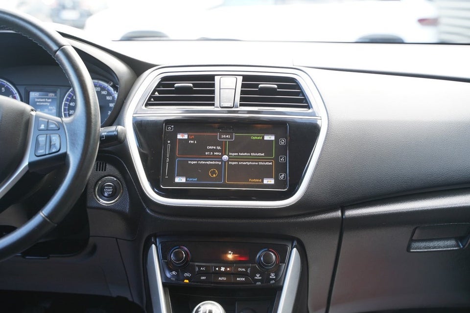 Suzuki S-Cross 1,0 Boosterjet Exclusive 5d