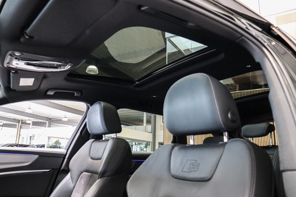 Audi A6 55 TFSi e S-line Avant quattro S-tr. 5d