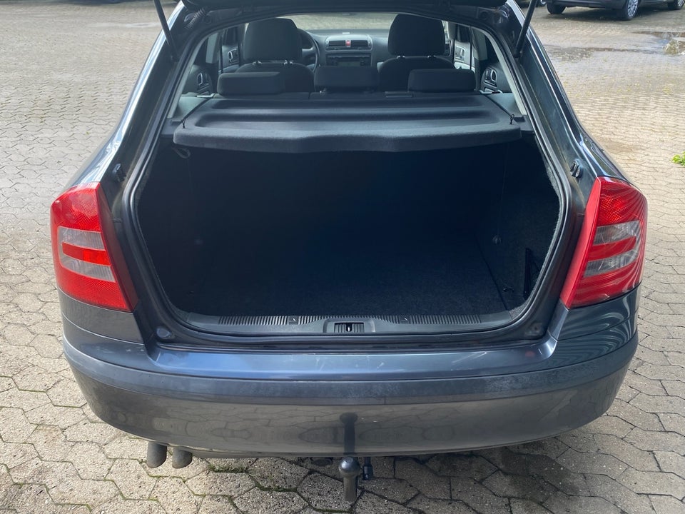 Skoda Octavia 2,0 TDi Ambiente 5d